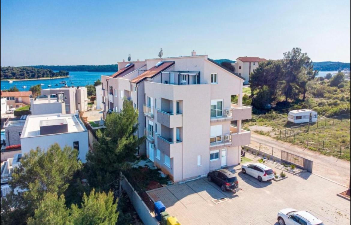 Apartman Yacht Medulin Luaran gambar